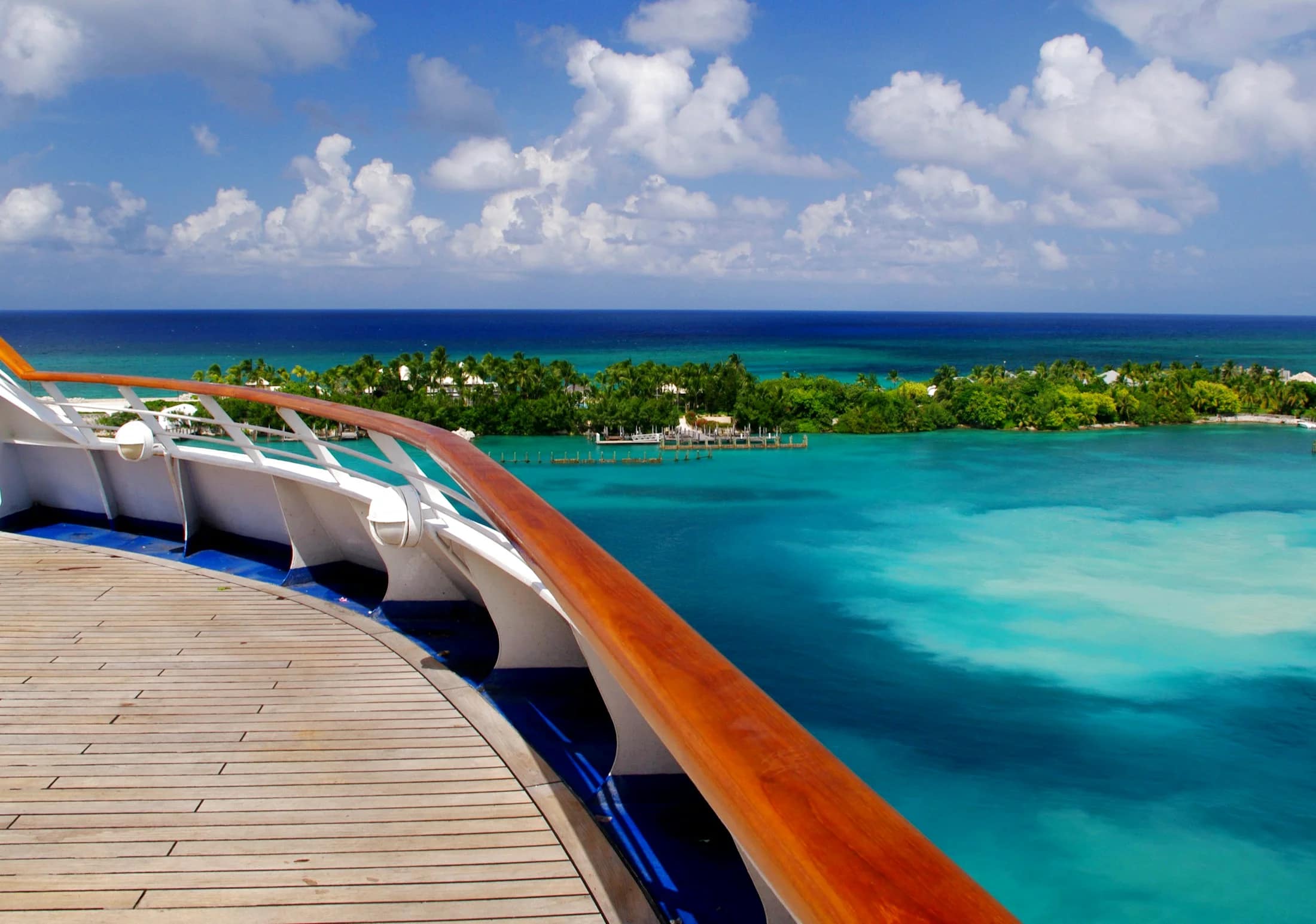Bahamas — Brilliant Lady