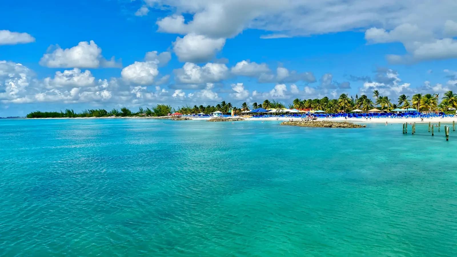 Bahamas — Reflection