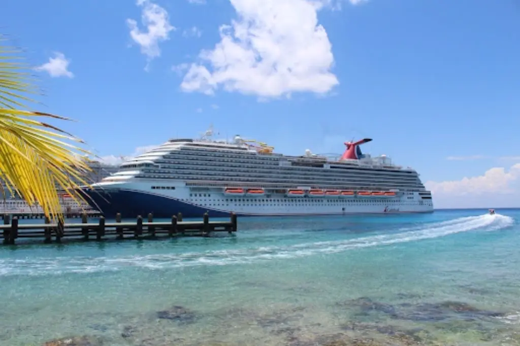 Breeze — 4-night Western Caribbean